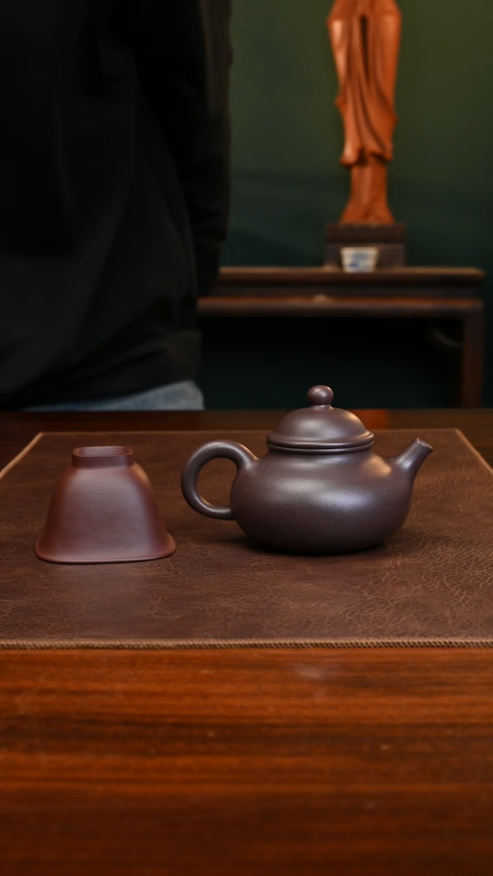 【闪购商品】紫砂茶壶容天底槽青150cc