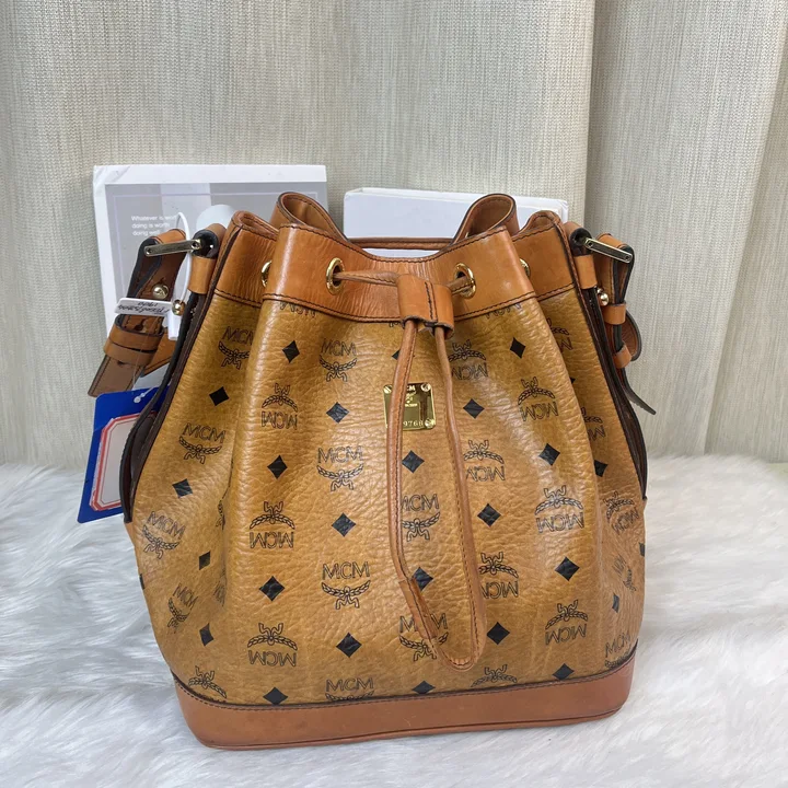 95新 MCM 干邑色抽绳桶/FYEE06723534/3534