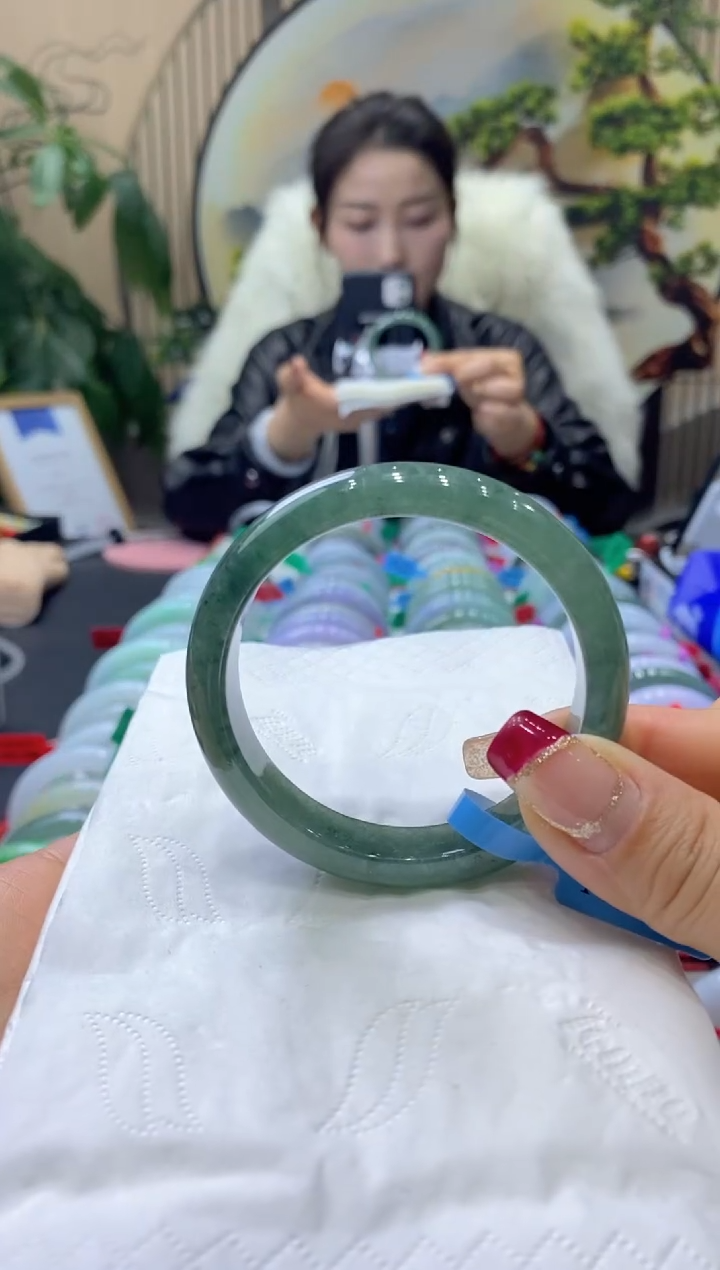 【闪购商品】翡翠手镯未镶嵌99913247