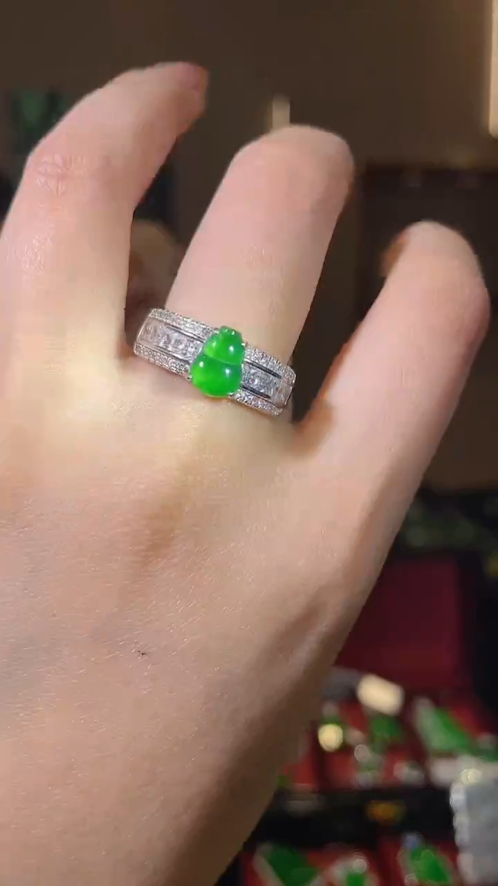 【闪购商品】翡翠戒指银S925镶嵌天然翡翠A货