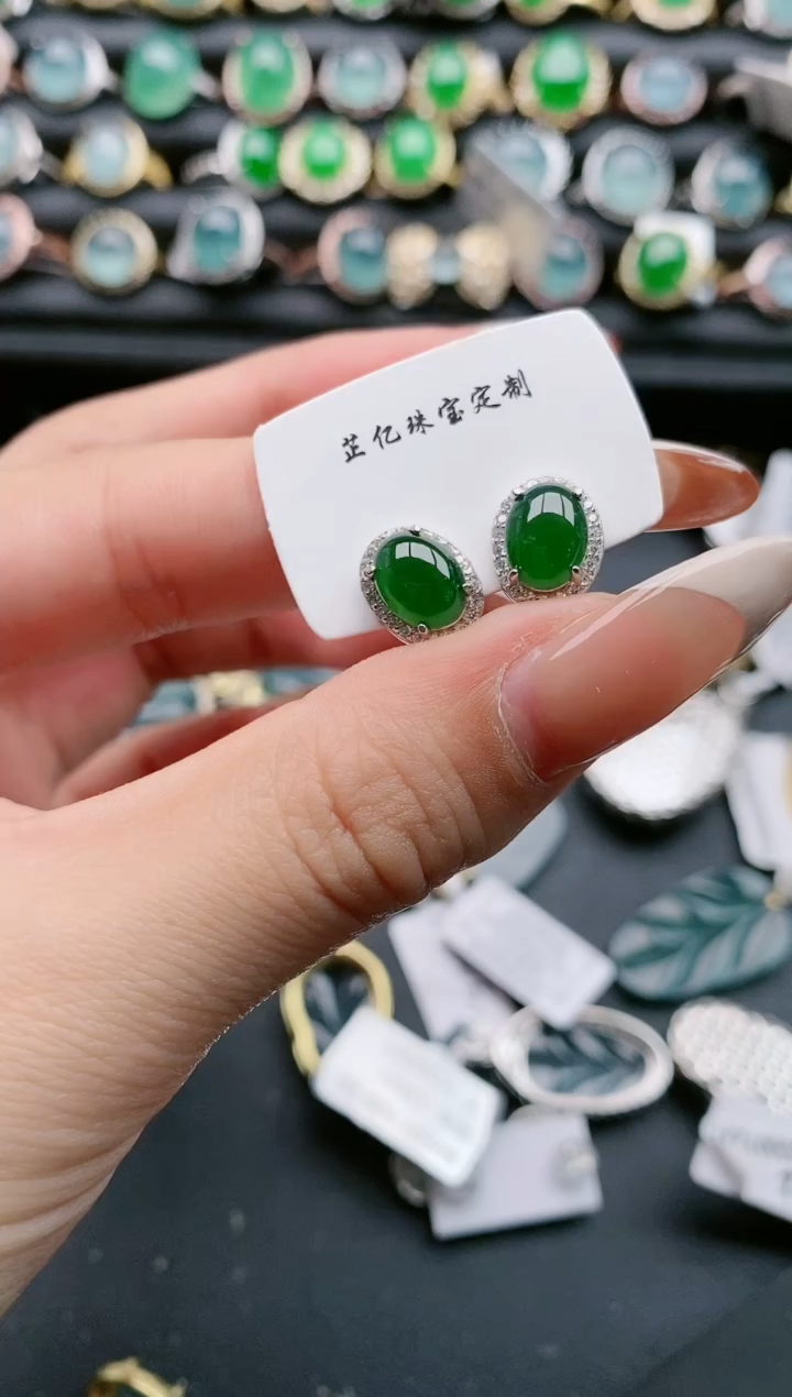 【闪购商品】翡翠戒指银S925镶嵌111111