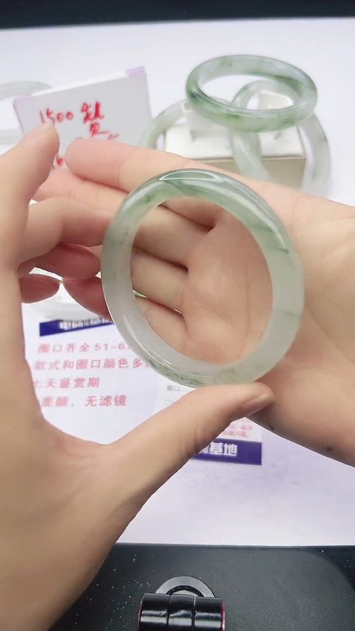 未镶嵌手镯石英质玉61-58/59