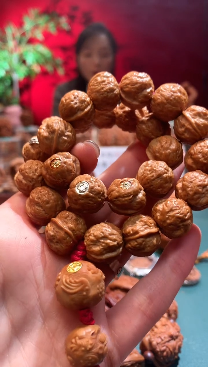 【闪购商品】猴头核桃把件147258369--------