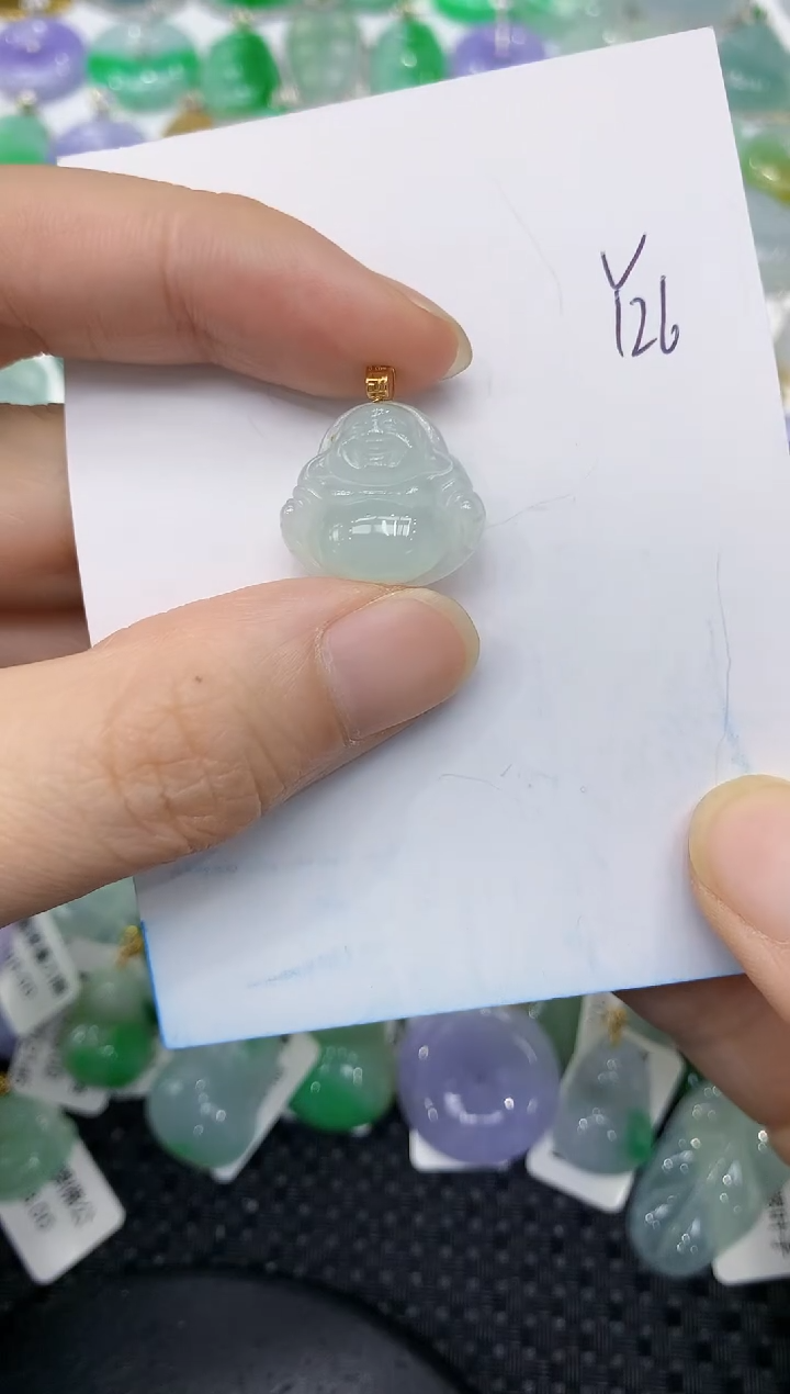 翡翠18K金镶嵌颈饰111111111