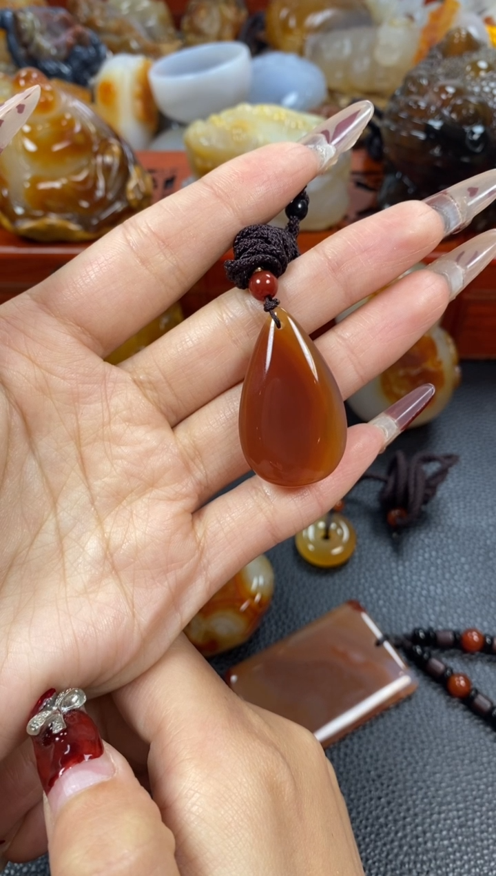 【闪购商品】玛瑙/玉髓挂件未镶嵌1