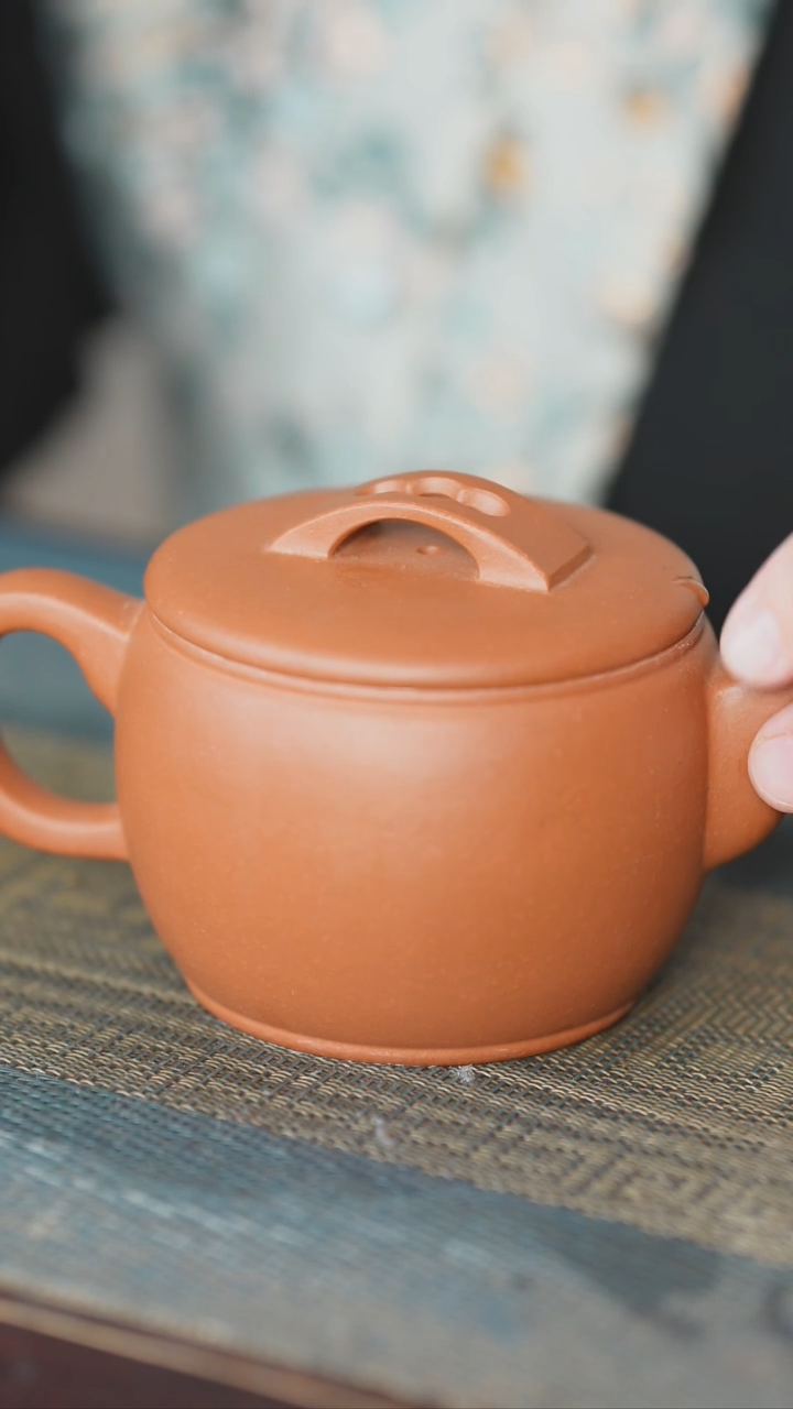 【闪购商品】喀左紫砂真不错，主播就是做壶的