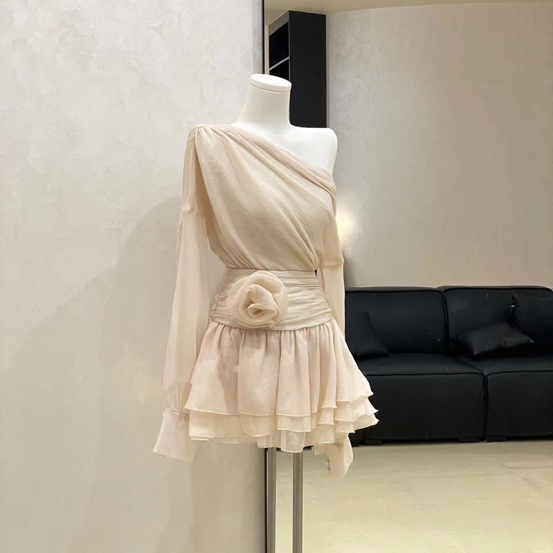 （56.9-79.9）纯欲风法式御姐风时尚套装气质吊带小众显瘦裙子