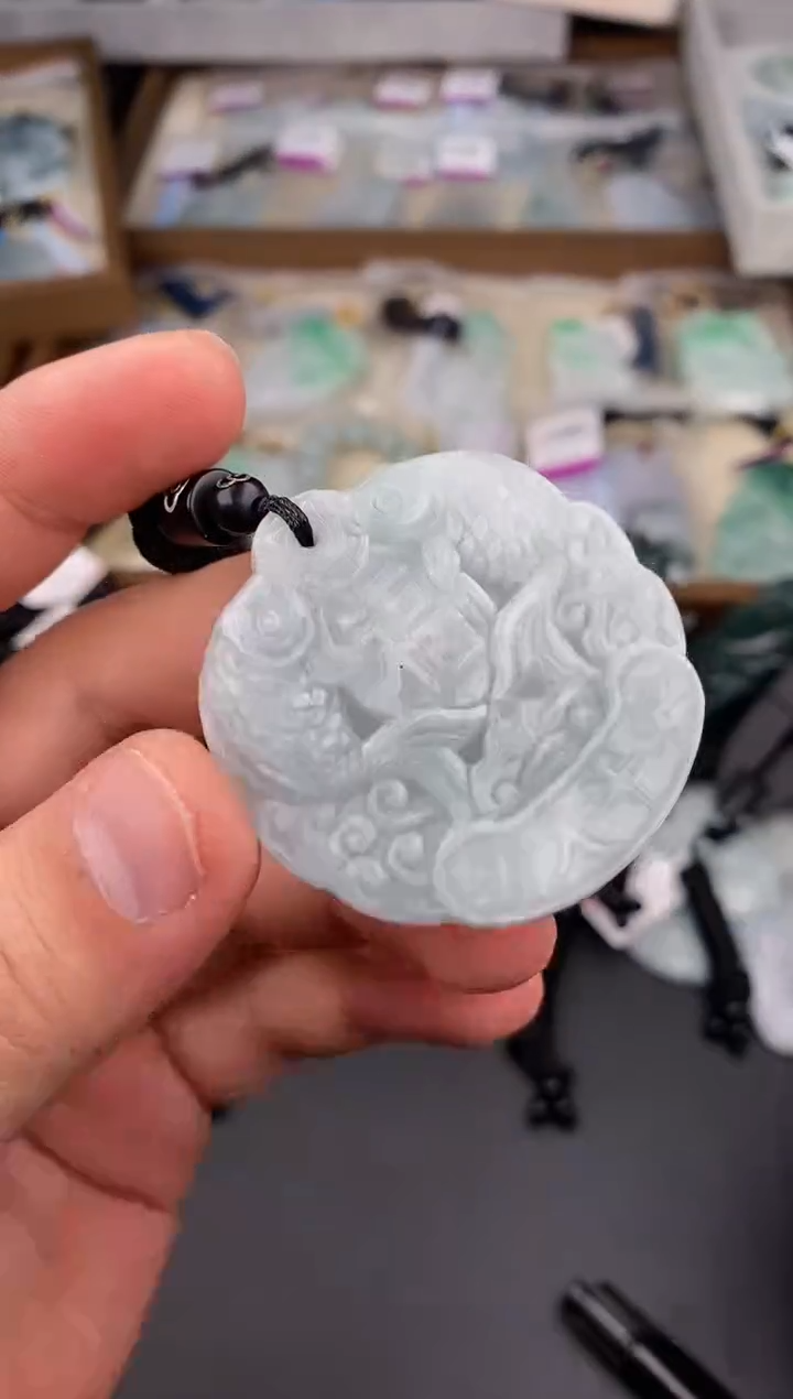 【闪购商品】翡翠颈饰未镶嵌  天然翡翠，一物一图