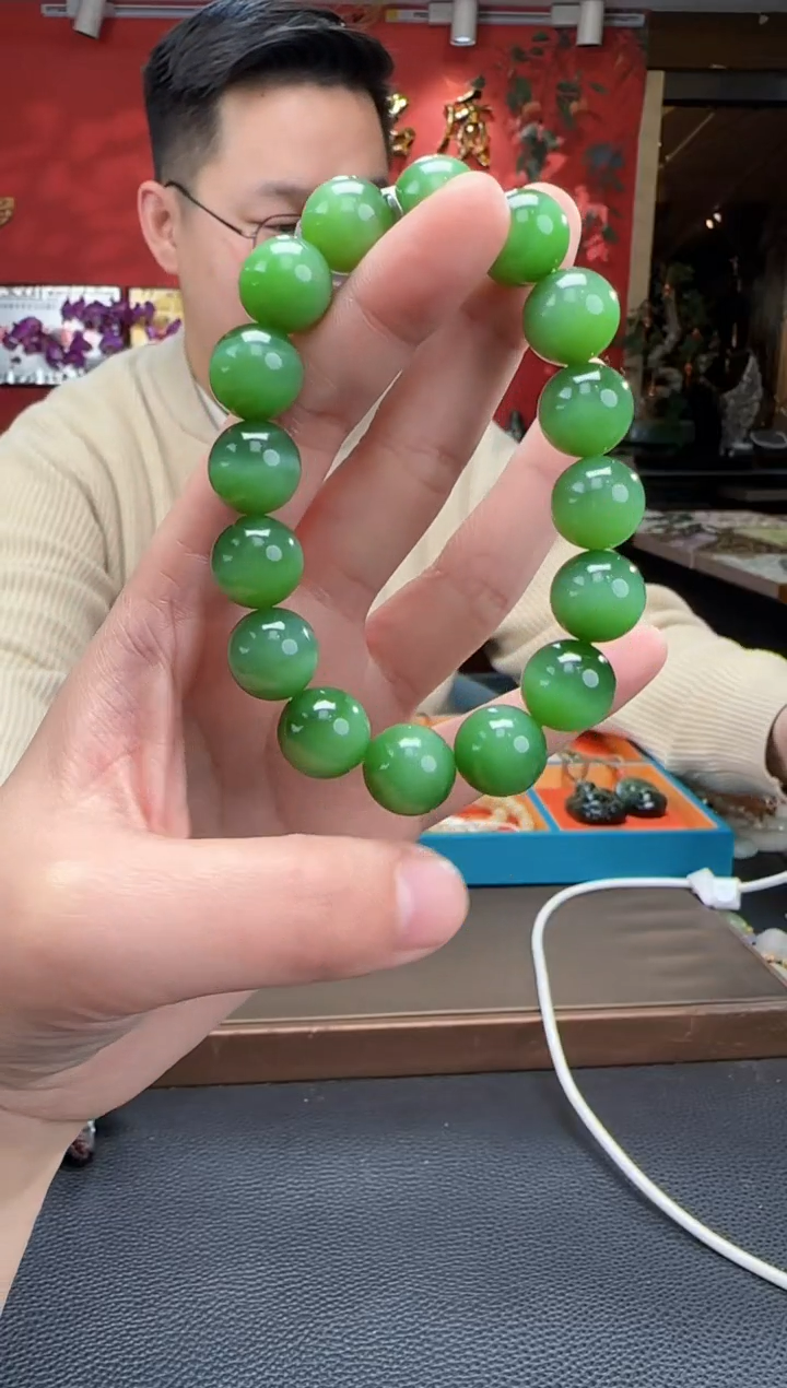 【闪购商品】和田玉手串未镶嵌碧玉猫单圈手串