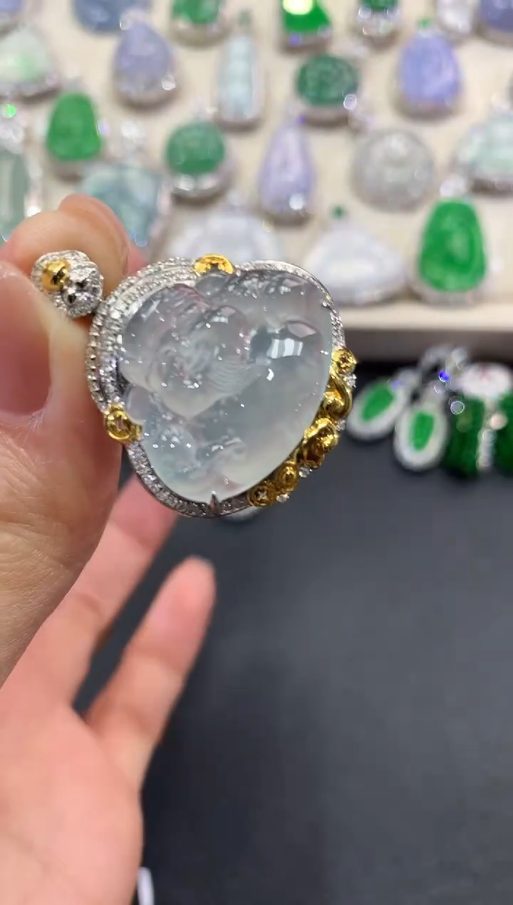 【闪购商品】翡翠吊坠(不含链)18K金镶嵌q197