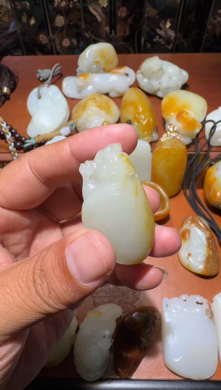 颈饰未镶嵌和田玉龙龟
