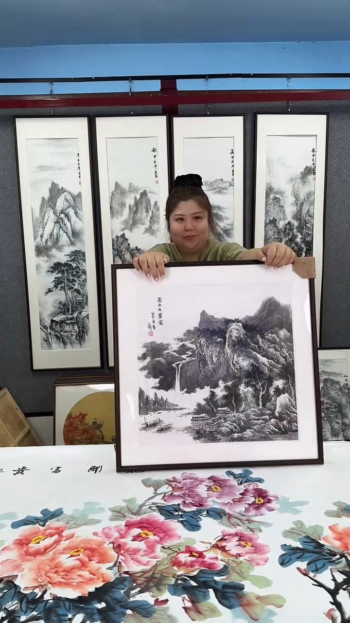 国画实木装裱 山水 60*60