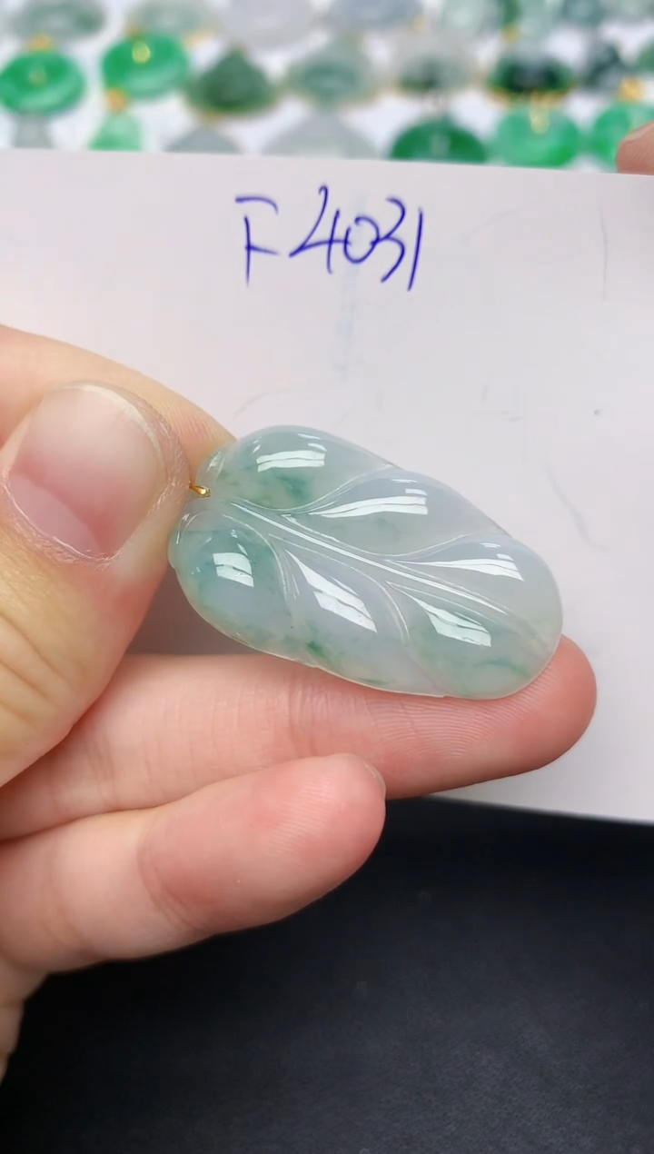 颈饰18K金镶嵌翡翠天然缅甸A货翡翠百元以上9元证书费自理