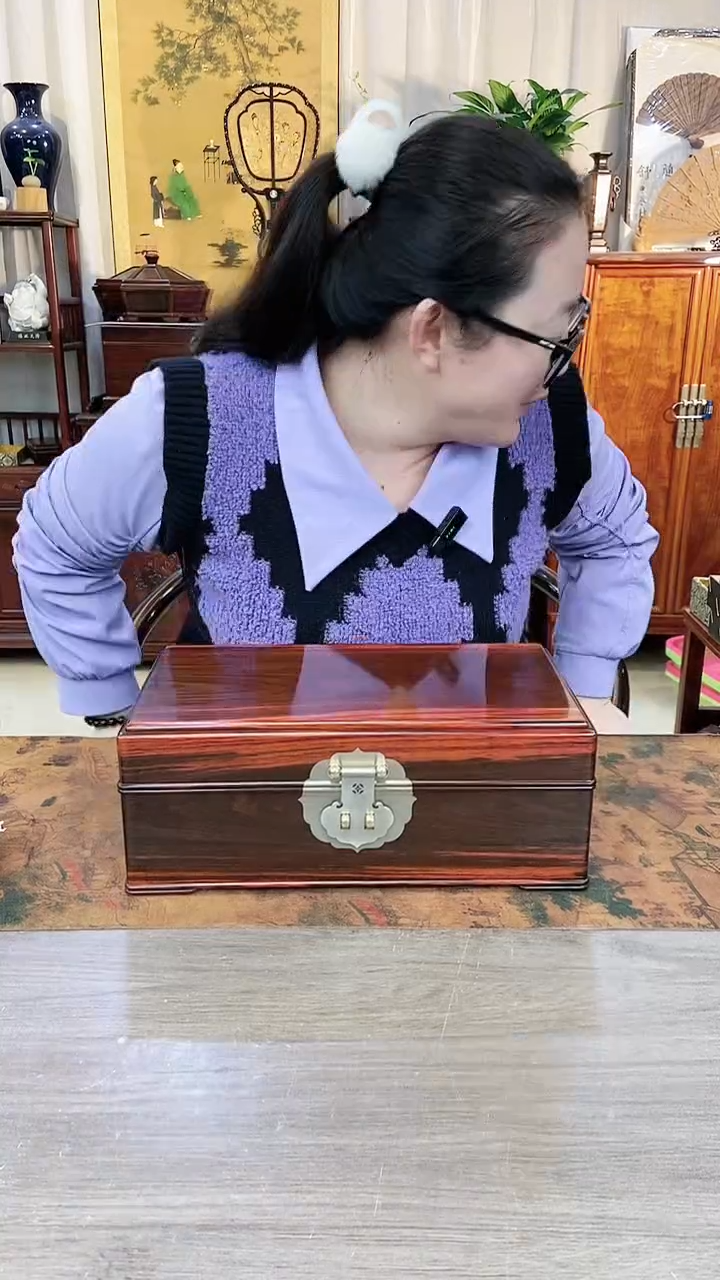 【闪购商品】红酸枝木类成套家具大红酸枝 素面条盒32*18*12.5