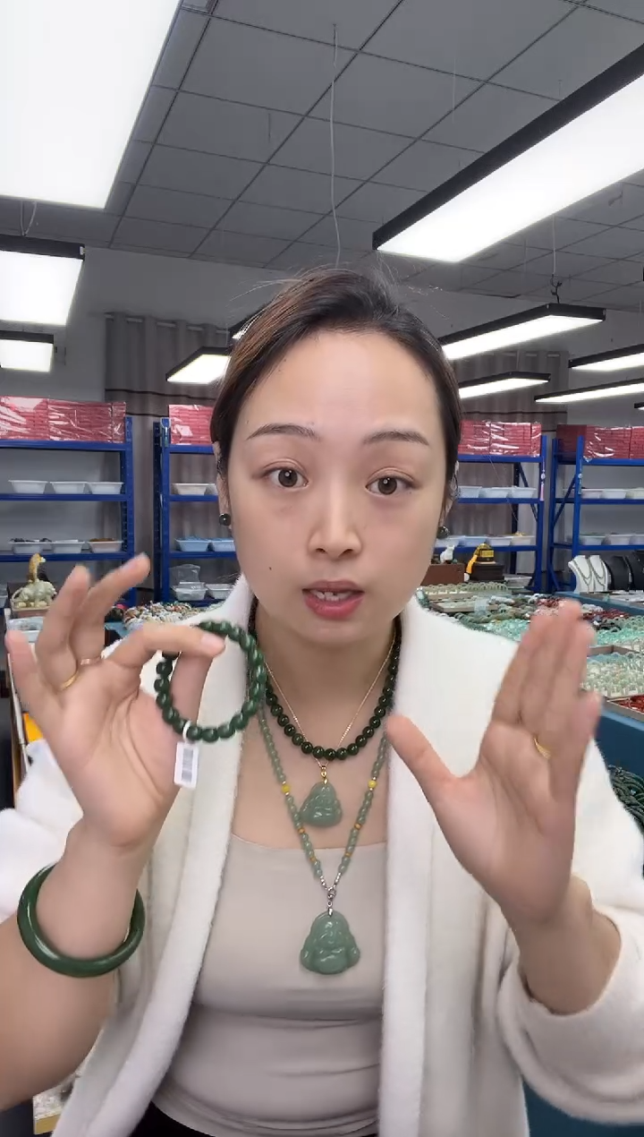 颈饰未镶嵌和田玉（碧玉）碧玉直切单圈手串