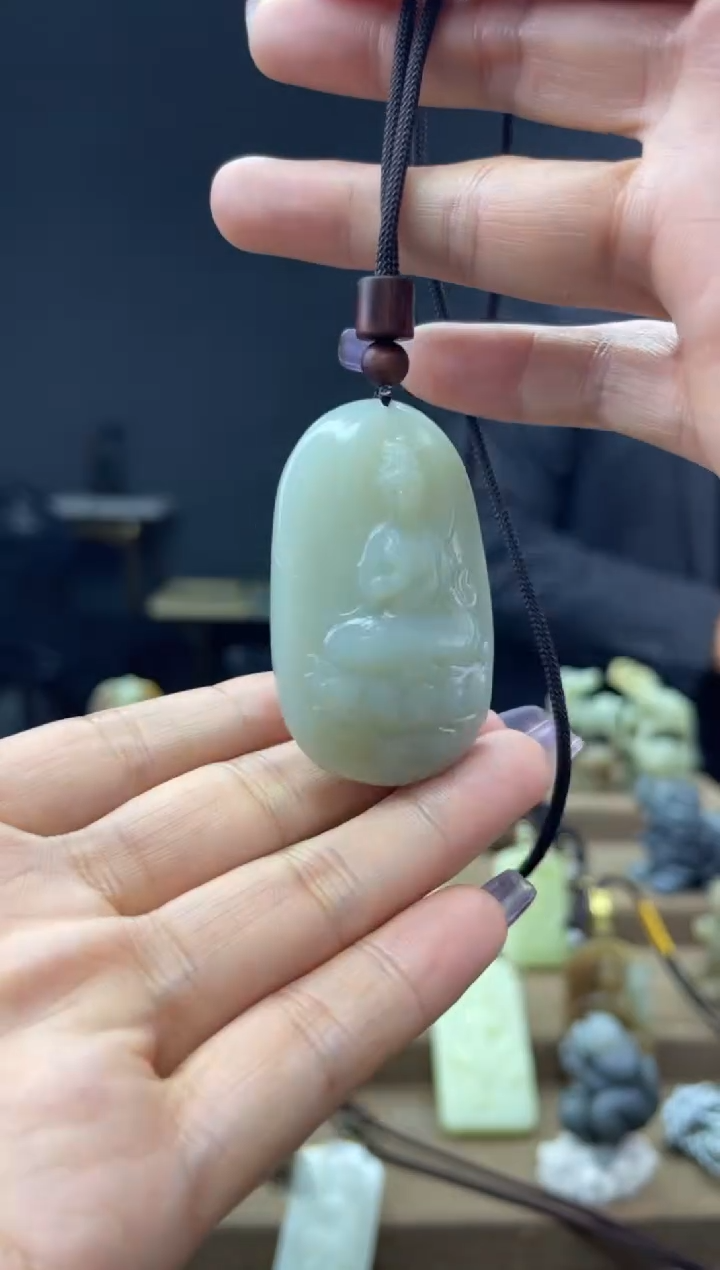 颈饰未镶嵌和田玉1