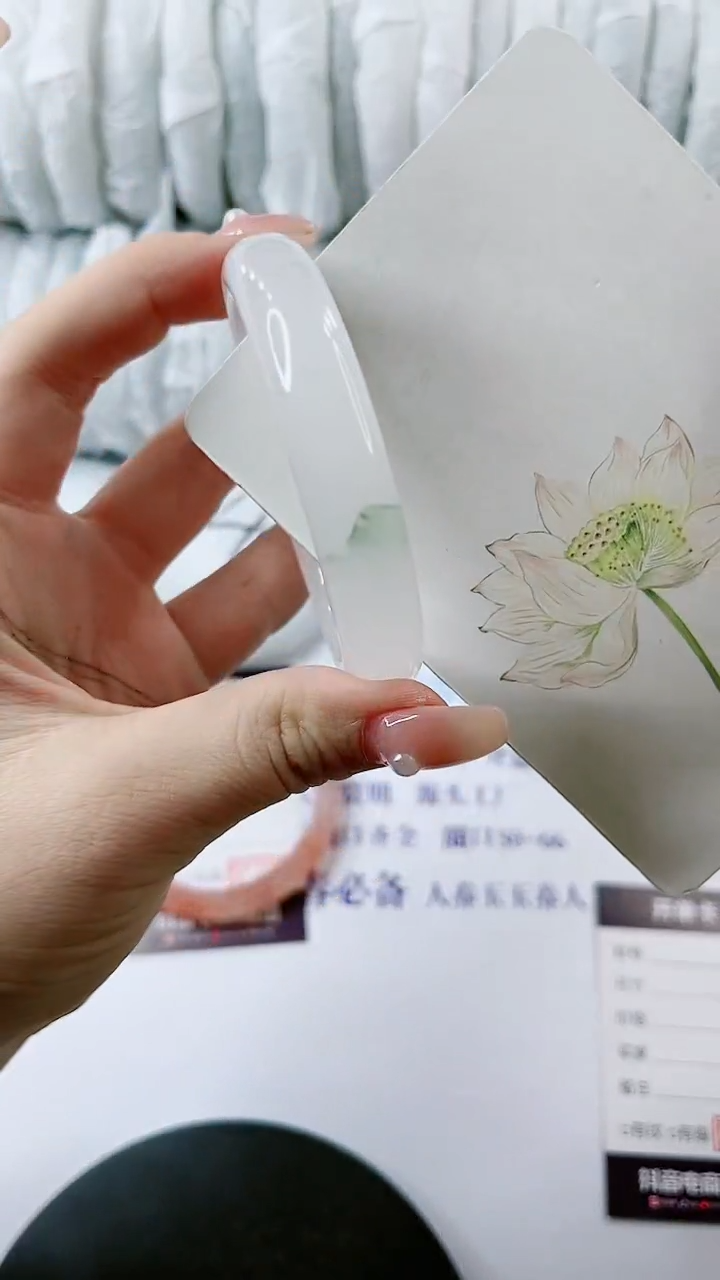 【闪购商品】石英质玉手镯未镶嵌0934534085-多样性发货