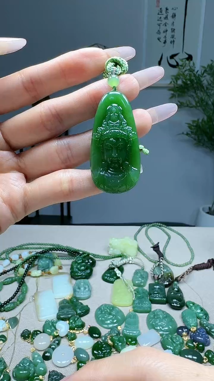 未镶嵌和田玉挂件1