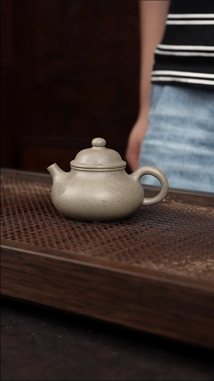 茶壶紫砂青段容天