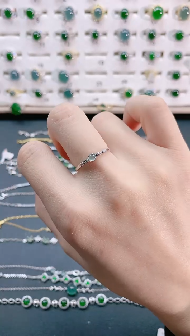 【闪购商品】翡翠戒指银S925镶嵌天然翡翠