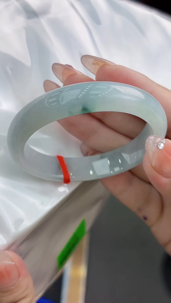 【闪购商品】翡翠手镯未镶嵌翡翠手镯