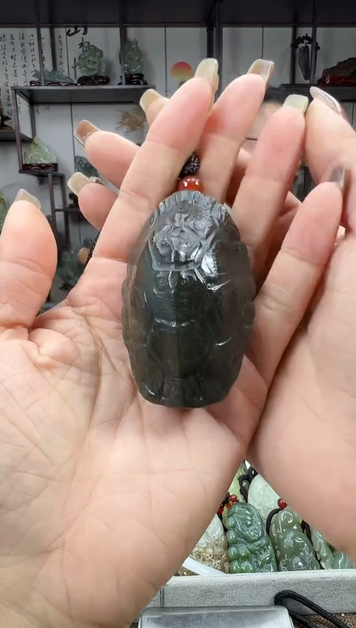 未镶嵌和田玉把件100