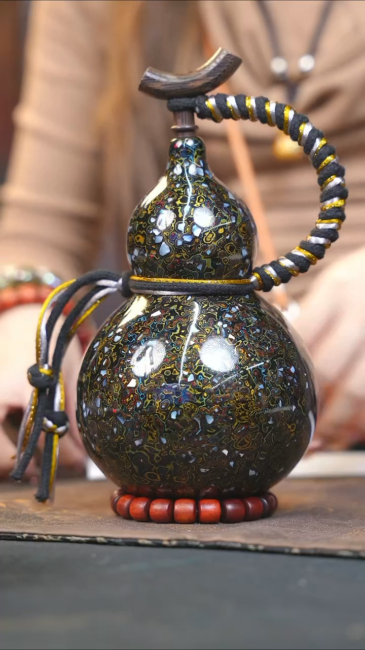 【闪购商品】WQ192漆艺酒葫芦不包手串及旋转底座