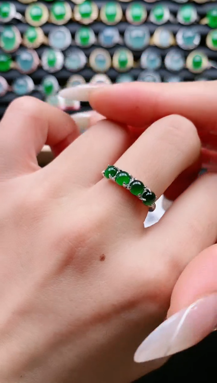 【闪购商品】翡翠戒指银S925镶嵌111111