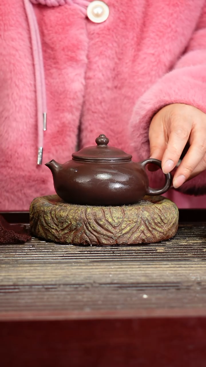 宜兴原矿紫砂壶茶壶宜兴原矿紫砂壶茶壶180C