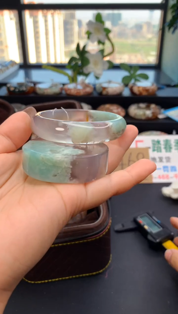 石英质玉手镯未镶嵌赠送镯心（圈口55