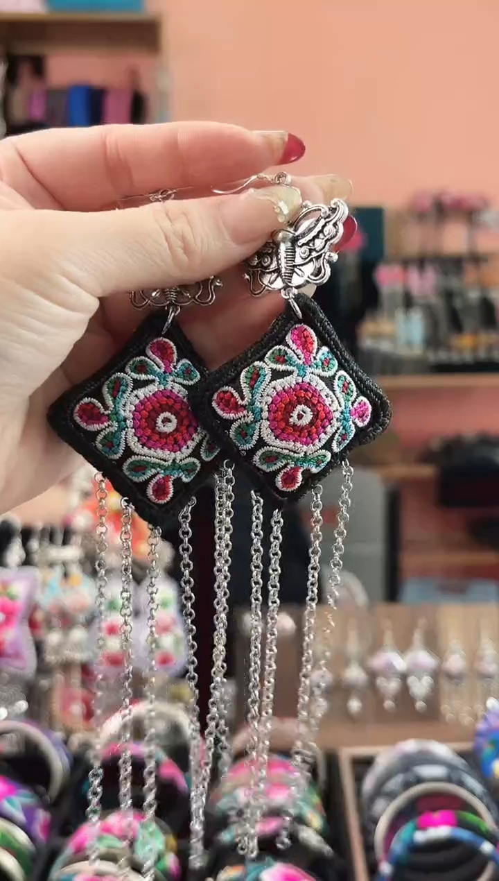 织绣谷*?艺枝独绣手工饰品178