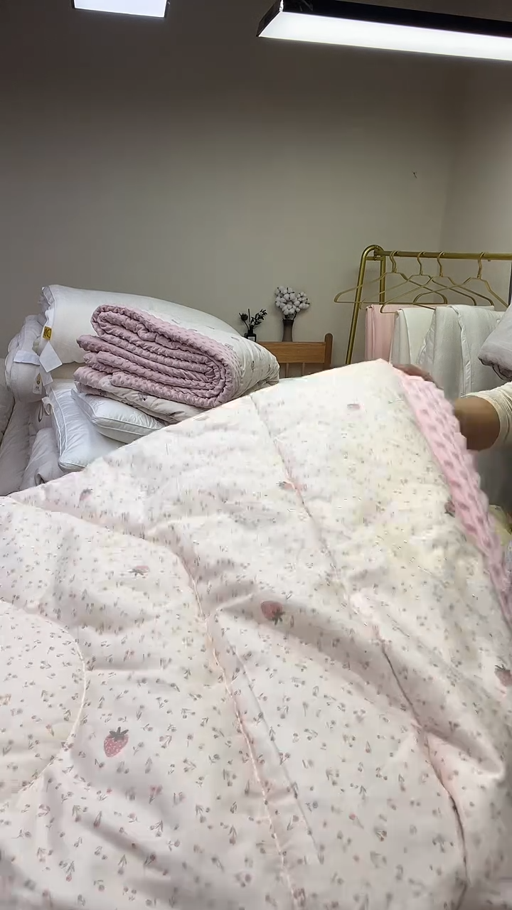 95%以上豆豆被150*200//草莓