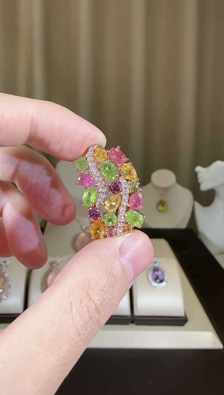 【闪购商品】碧玺颈饰银S925镶嵌设计款