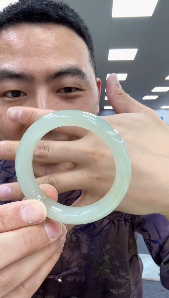 【闪购商品】和田玉手镯未镶嵌54-55  667