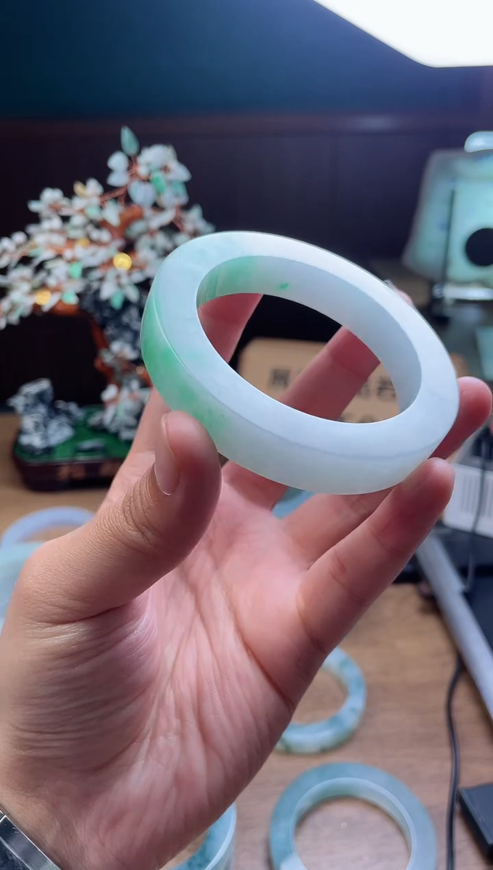 【闪购商品】定制翡翠手镯未镶嵌定制