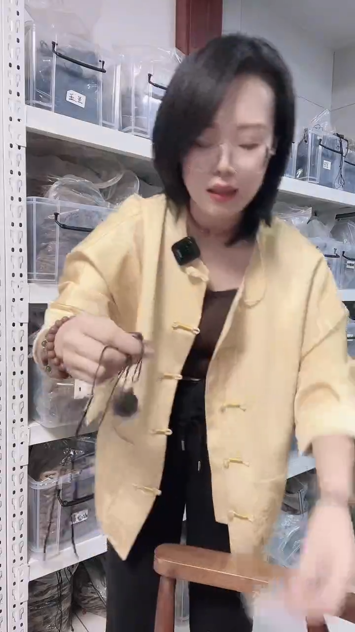 泥塑玉兰香方的莲花牌子