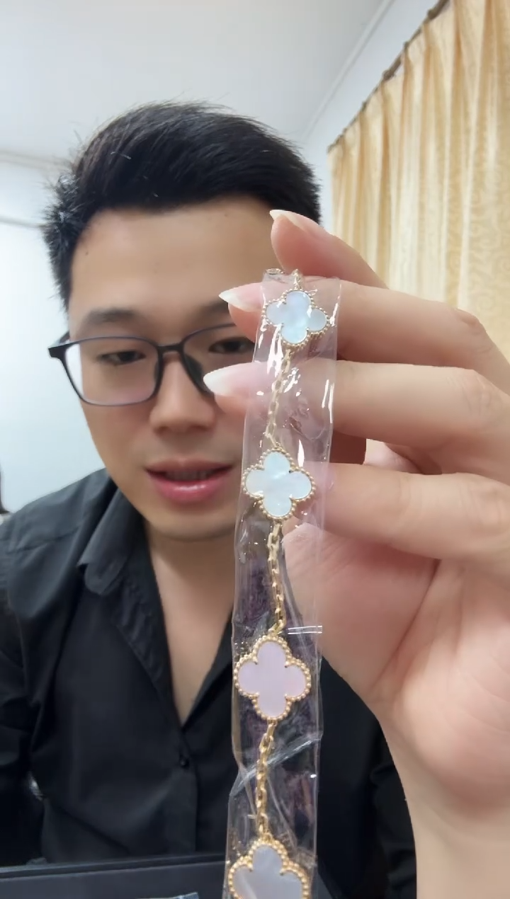 18K金镶嵌贝壳（贝母）手链吱*丸25版，白色k黄，五花手链