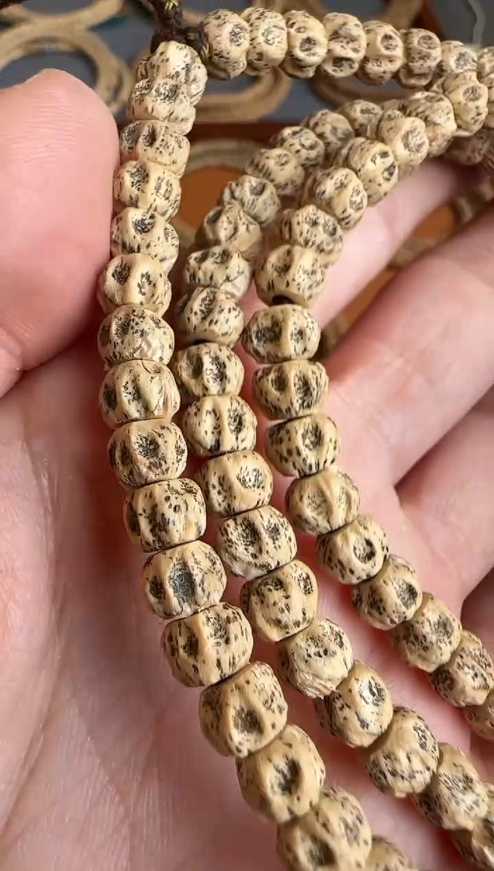 【闪购商品】柏香籽/百香籽吊坠tg0640恶瞳