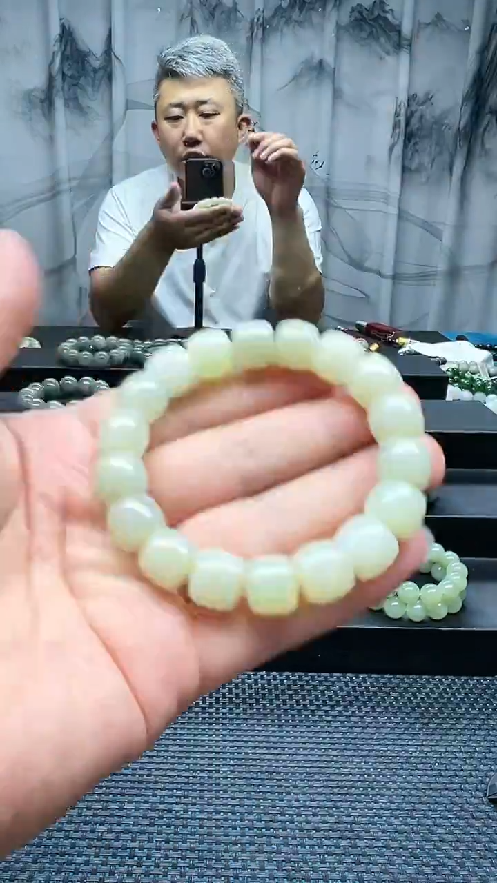 手串未镶嵌和田玉且末蓝清白直切卡13纯天然拍一发一