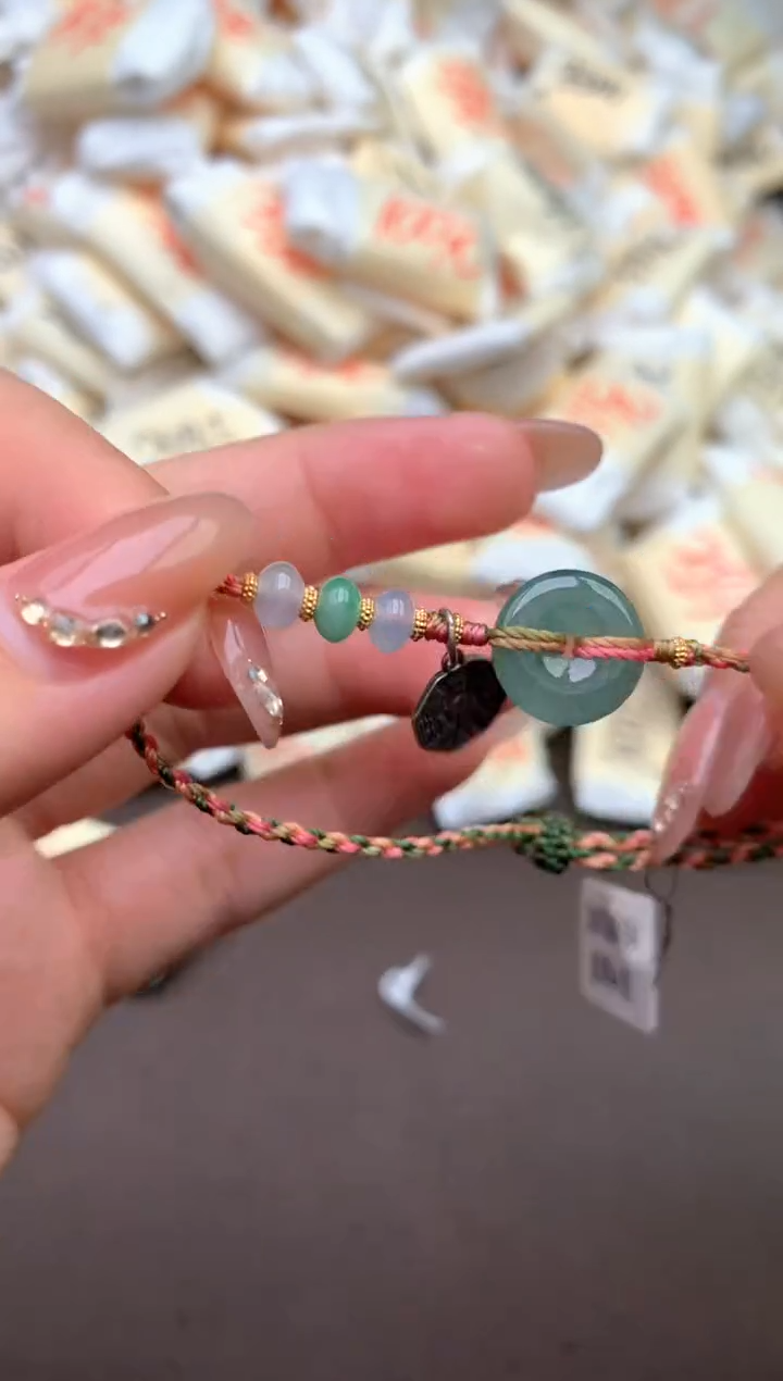 【闪购商品】翡翠手绳未镶嵌  —