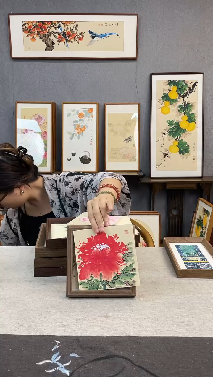 国画纯手写带框作品-15*15 芍药