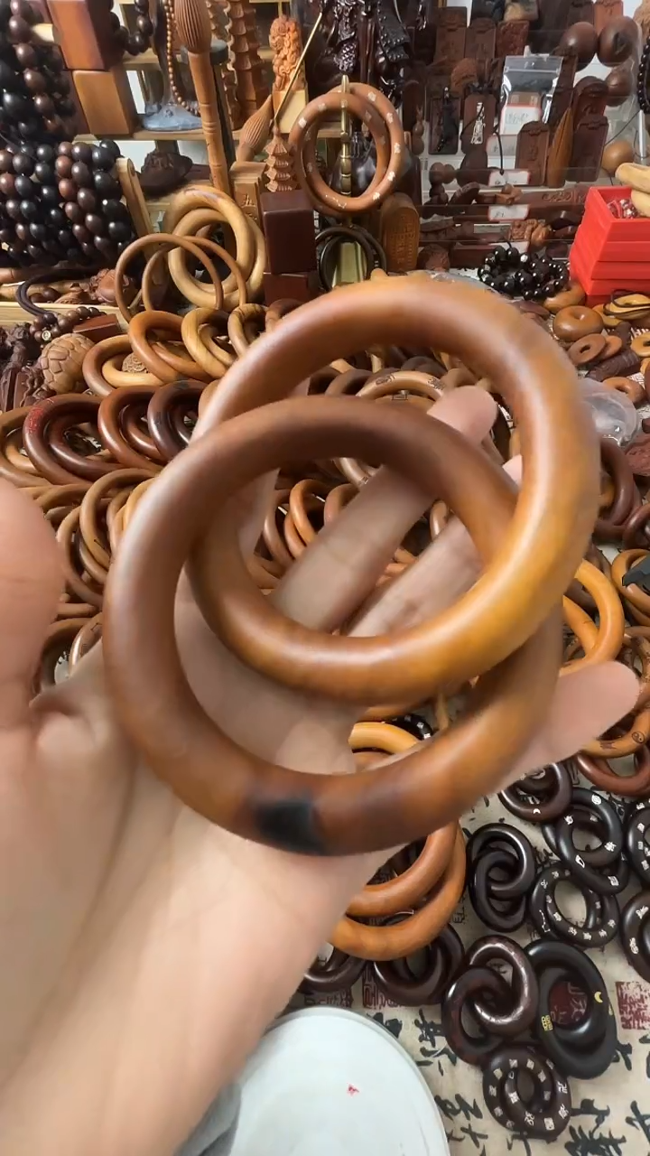 枣木夙*乾坤圈枣木70圈口微瑕一物一拍