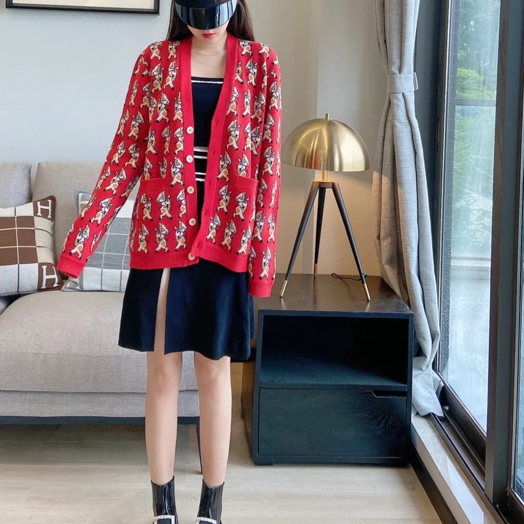 95新 GUCCI/古驰 2411114/S码/小猪印花单排扣针织开衫/9299