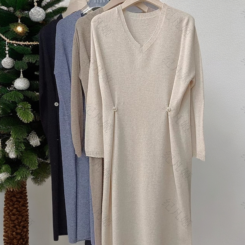 纪凡姬/1564-洋气减龄显瘦宽松遮肚大码胖针织绵羊毛连衣裙