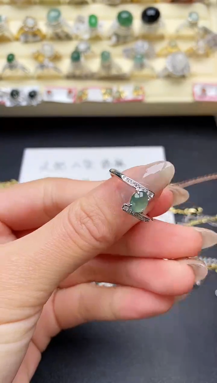【闪购商品】翡翠戒指银S925镶嵌缅甸翡翠2  4+2