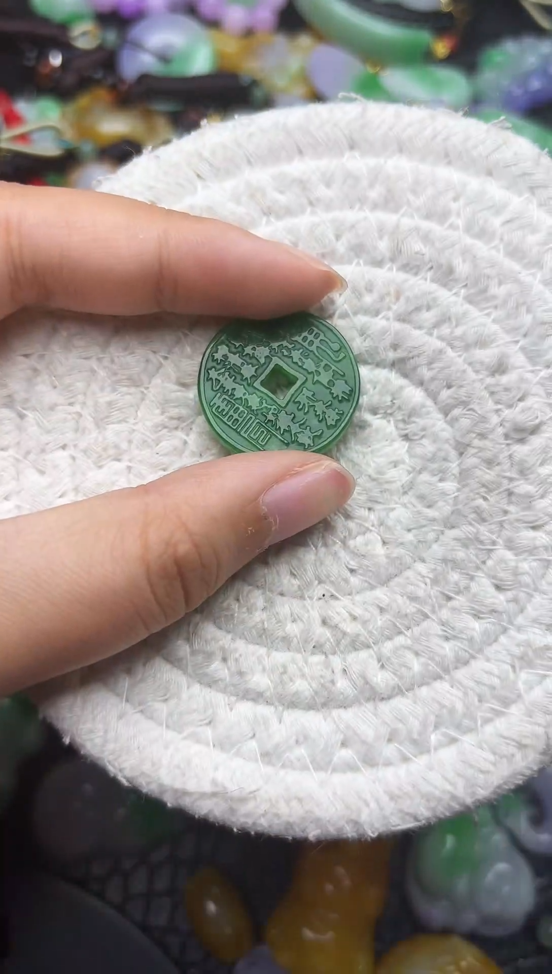 颈饰未镶嵌翡翠缅甸翡翠吊坠