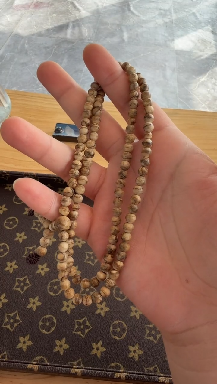 【闪购商品】沉香吊坠天然野0.6达拉干手串多圈9克+