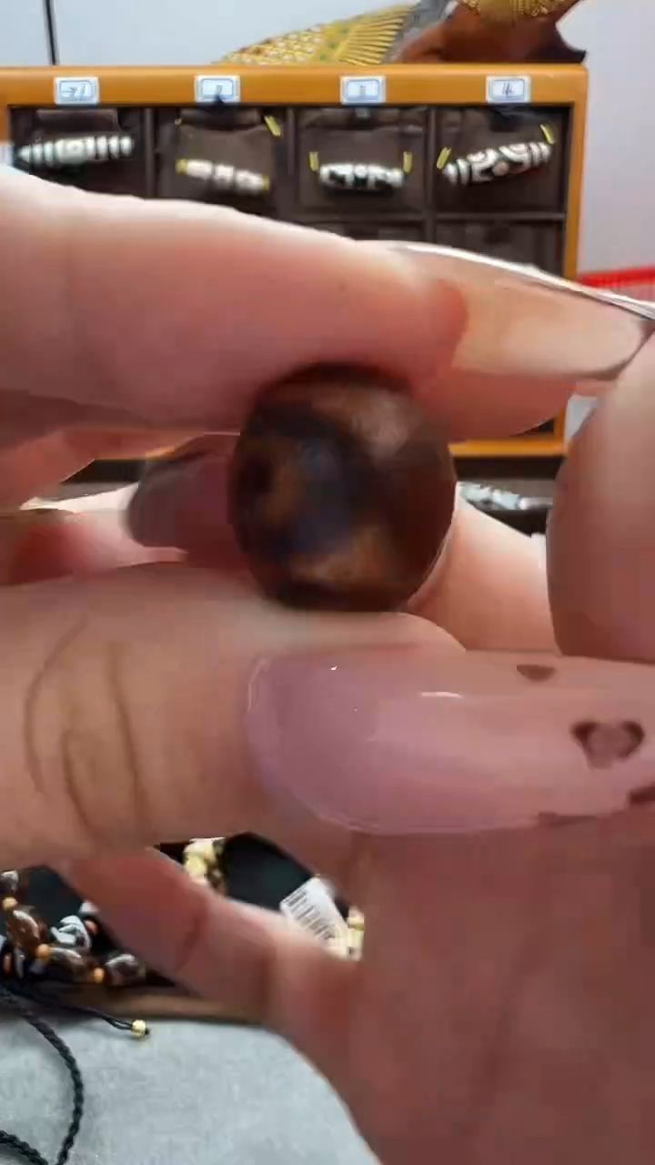 玛瑙/玉髓（覆膜）颈饰未镶嵌190.（微瑕）
