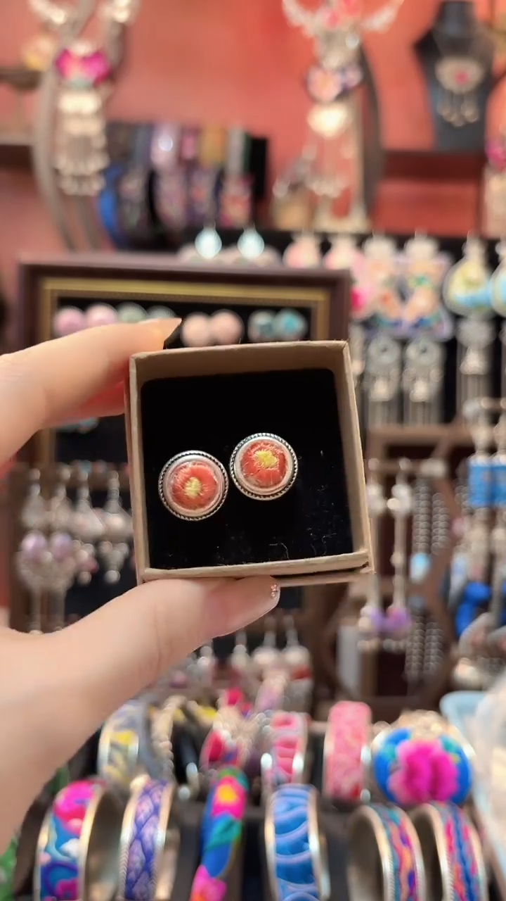 织绣 云织谣民族风精美饰品   292