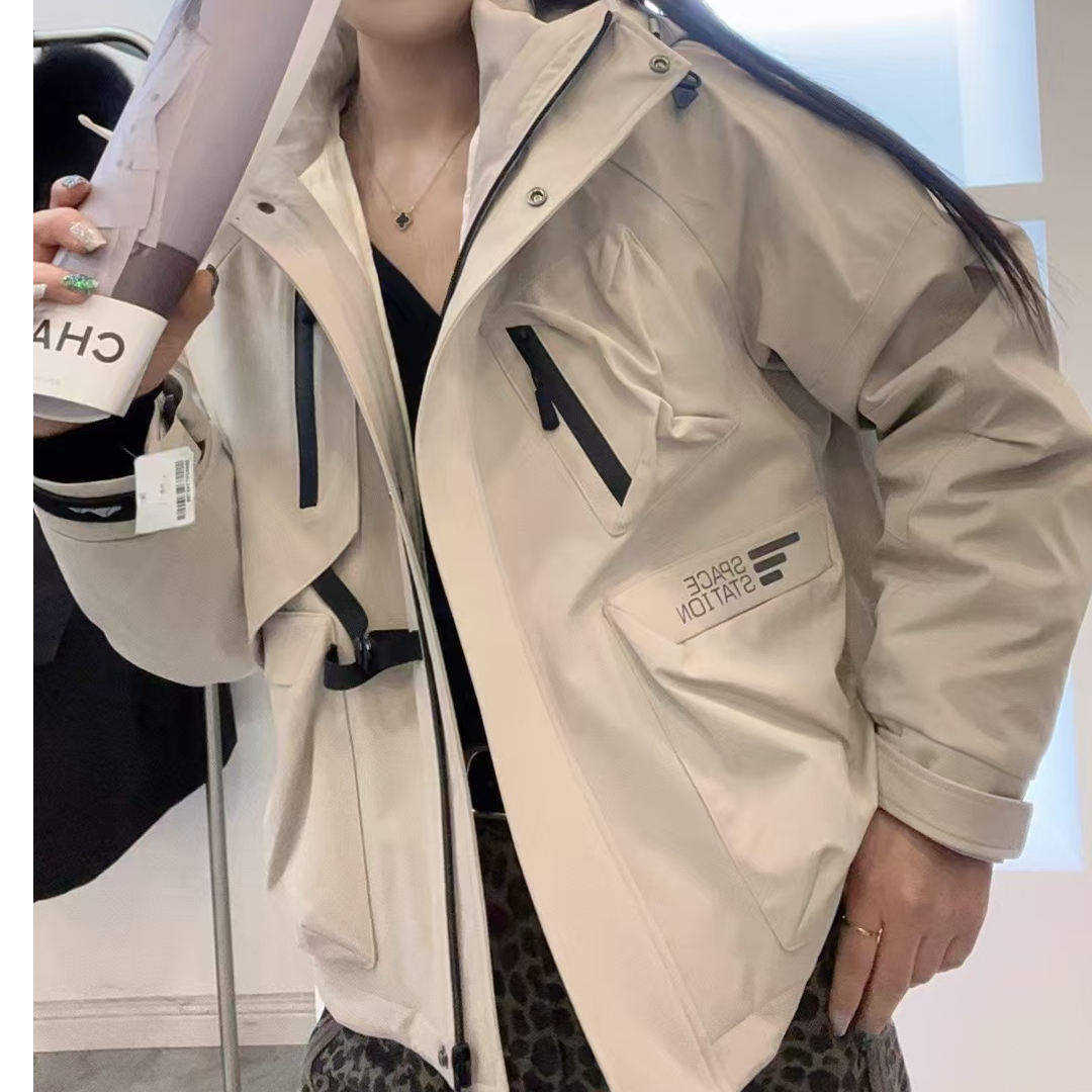 2462短款冬季宽松型派克服獭兔内胆+绒